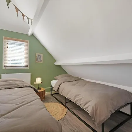 Zuiderdiep 12 - Noordzeepark Holiday home Ouddorp