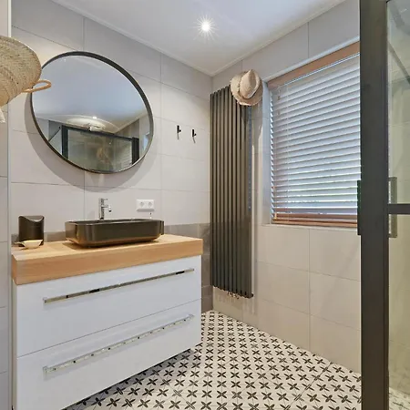 Zuiderdiep 12 - Noordzeepark Not Intended For Company Or Work-related